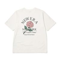 ニューエラのTシャツ