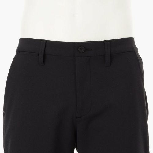 ブリーフィングのショートパンツ