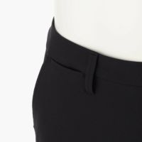 ブリーフィングのショートパンツ