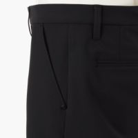 ブリーフィングのショートパンツ