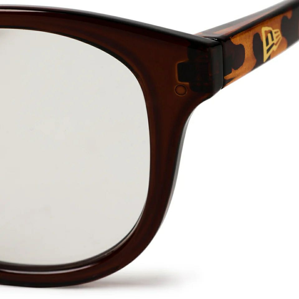 ニューエラのサングラス