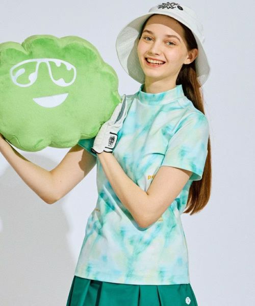 ピーダブリュサーキュラスのハイネックシャツ