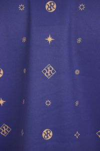 レザレクションのハイネックシャツ