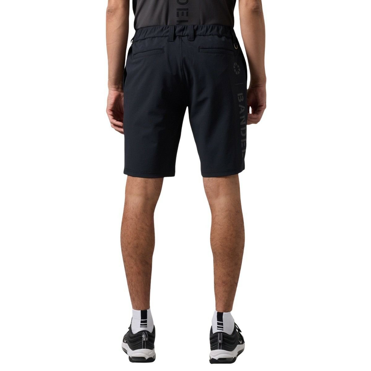 バンデルのショートパンツ