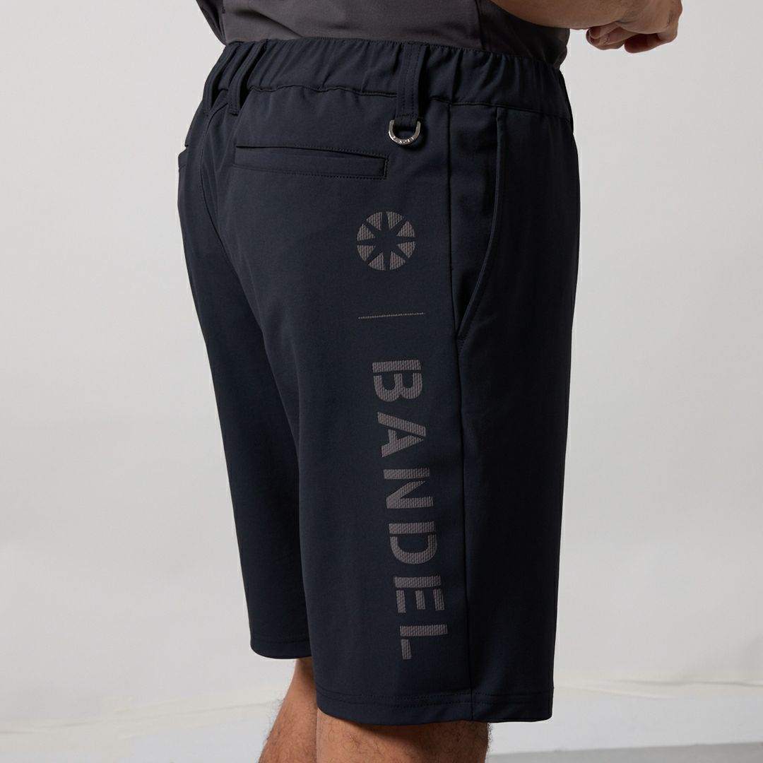 バンデルのショートパンツ