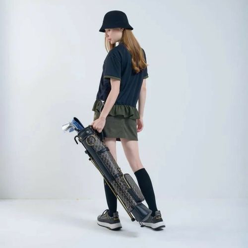 レザレクションのハイネックシャツ