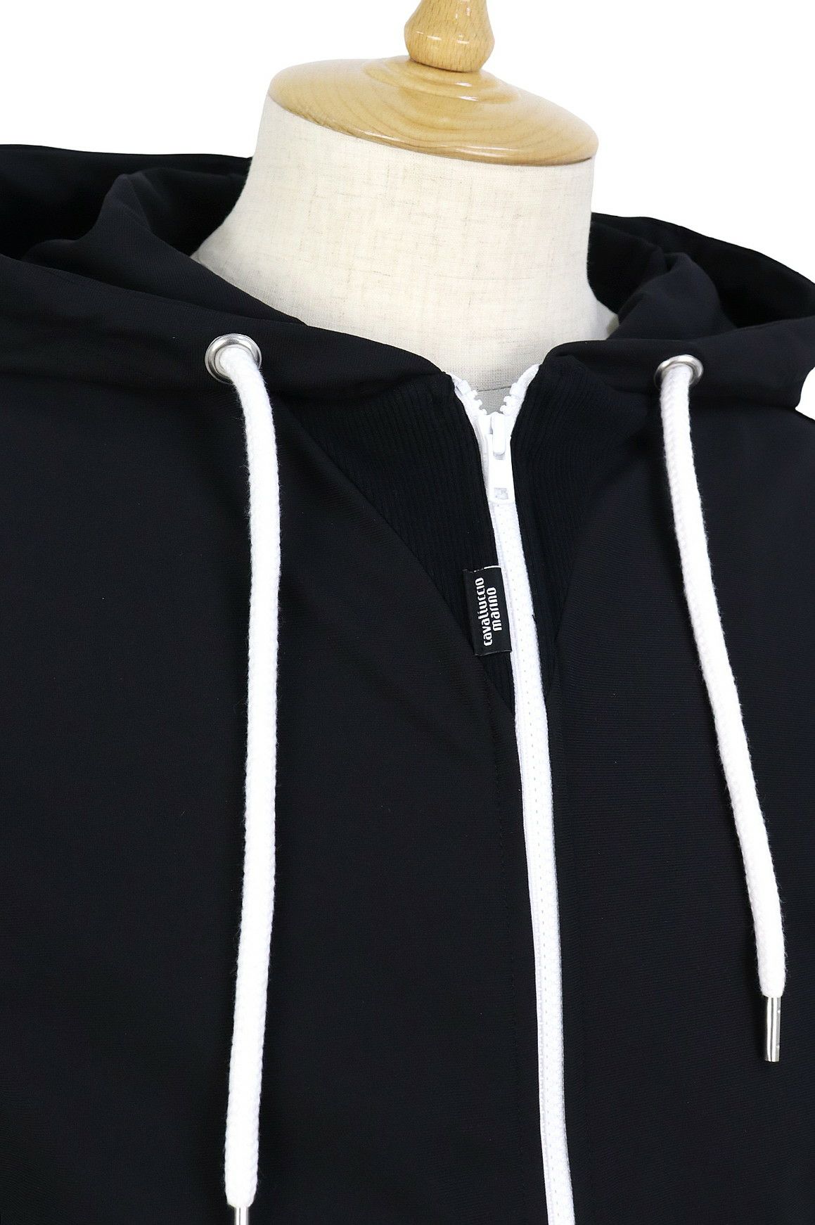 カヴァッルッチョマリーノのブルゾン＆パンツ