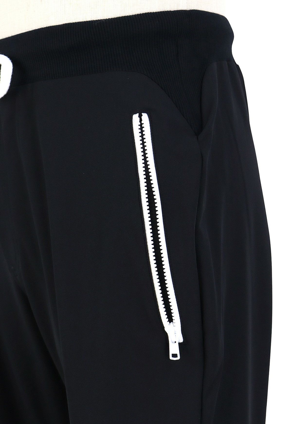 カヴァッルッチョマリーノのブルゾン＆パンツ