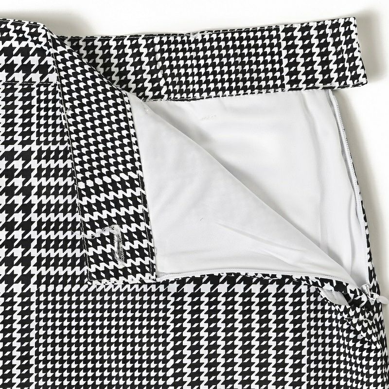 デルソルゴルフのスカート