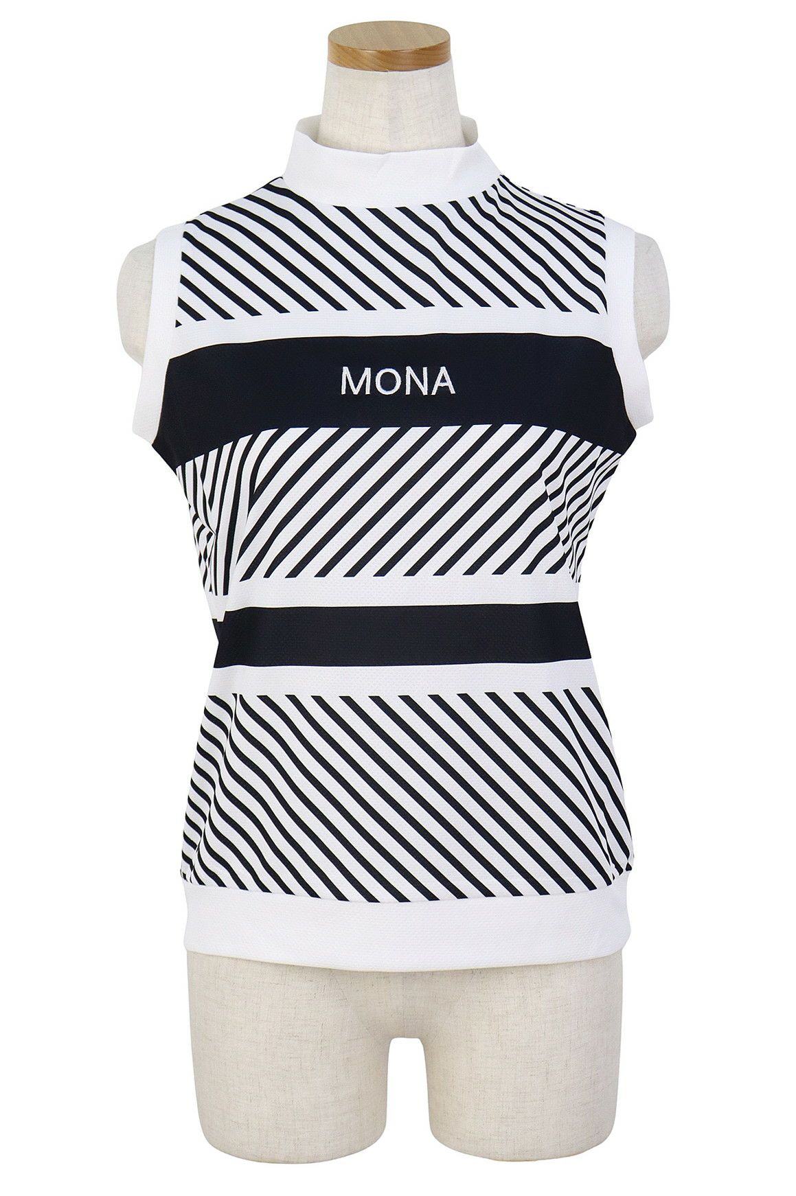 モナデルソルのハイネックシャツ