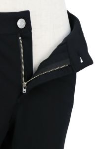 ティーマックのパンツ