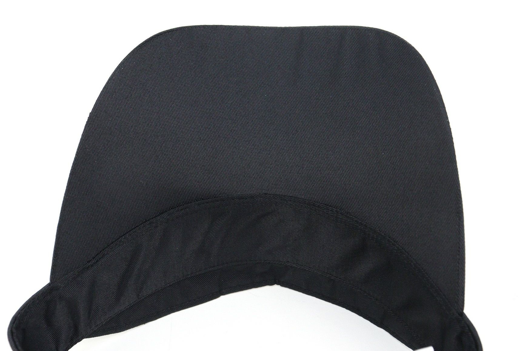 セシルマクビーグリーンのサンバイザー