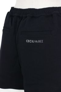 セシルマクビーのショートパンツ