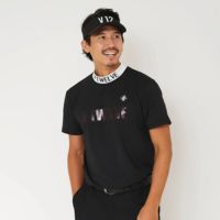 ヴィトゥエルブのハイネックシャツ
