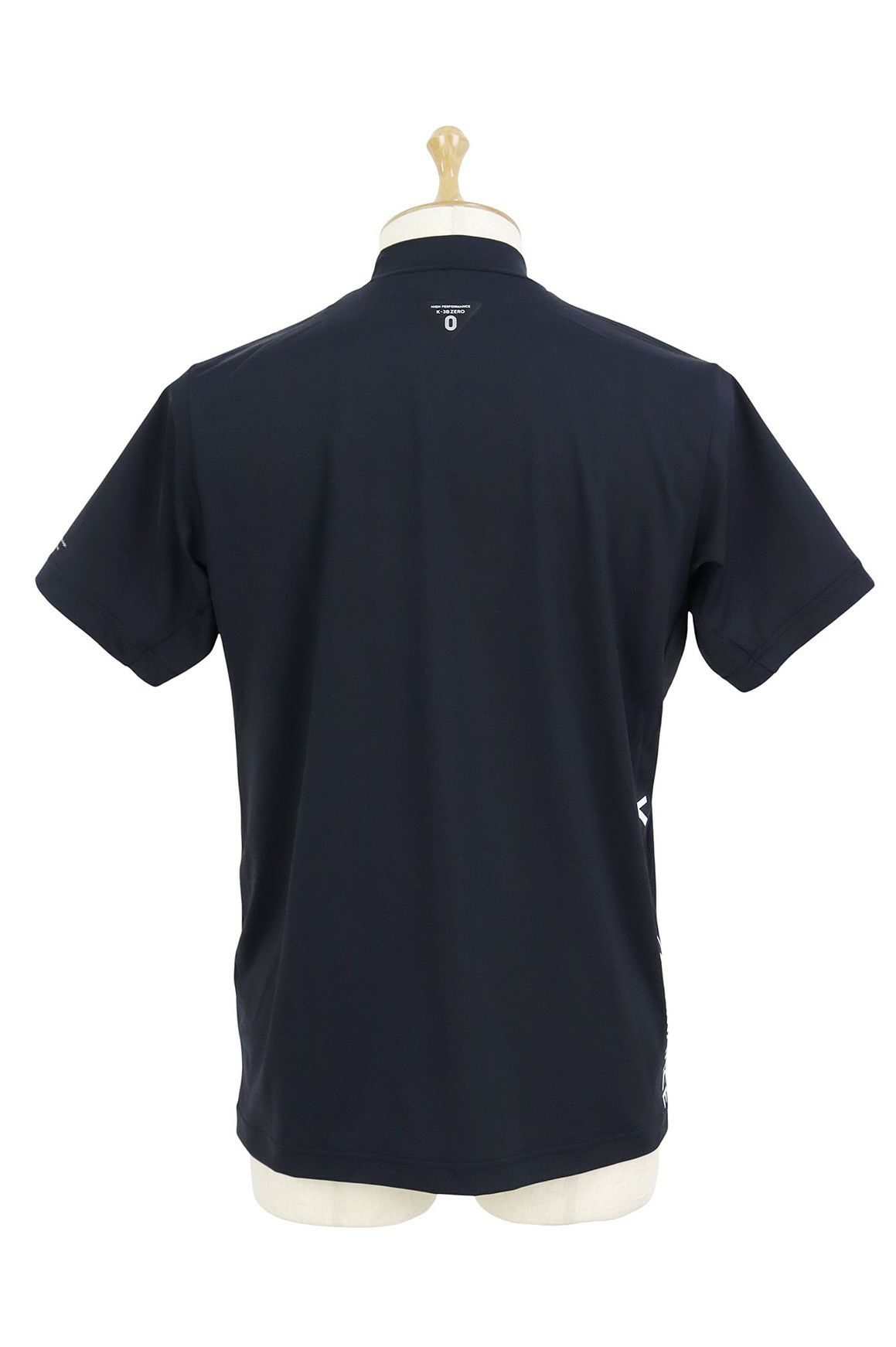 ケースリービーゼロのハイネックシャツ