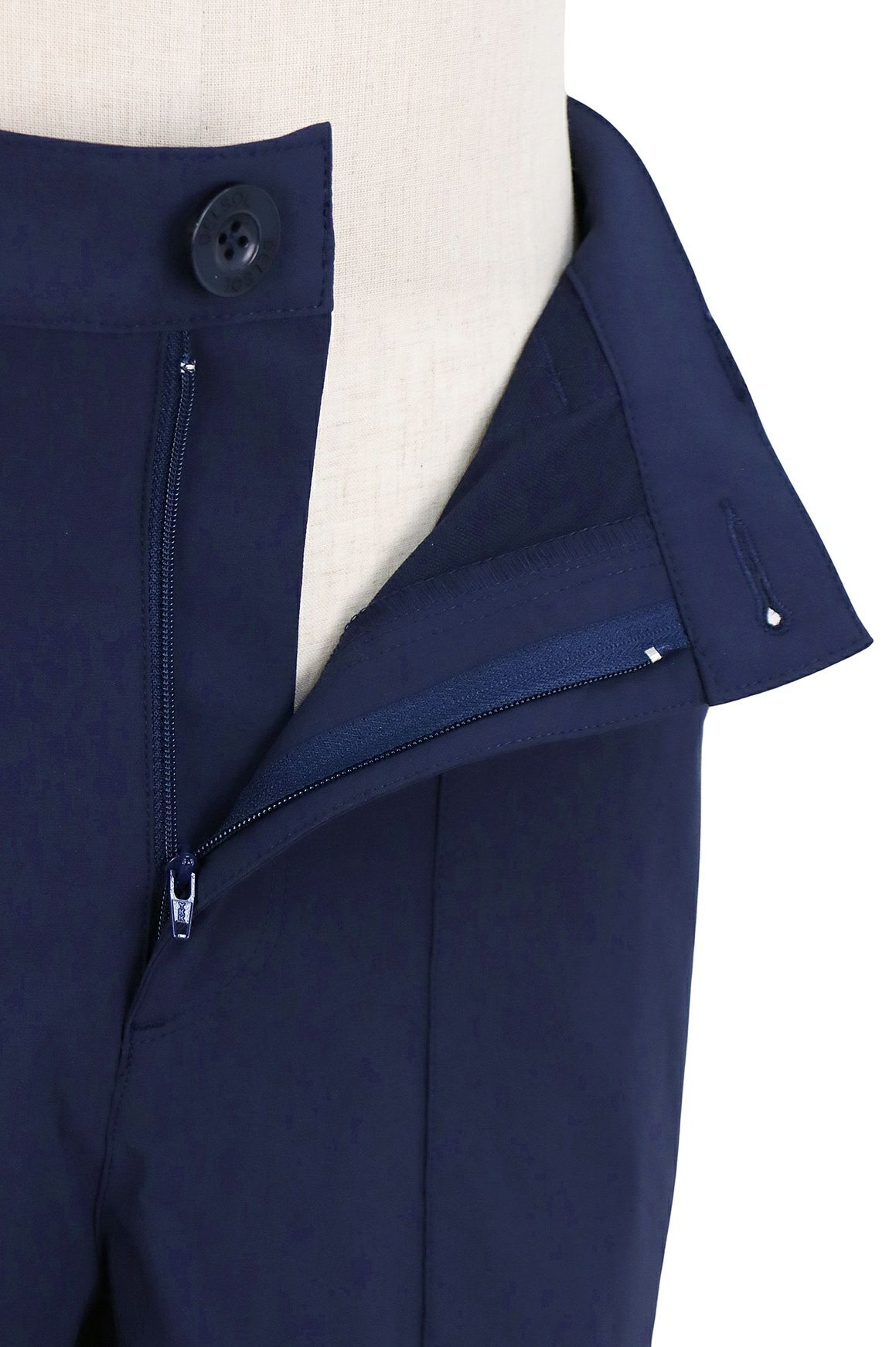 デルソルゴルフのパンツ