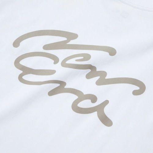 ニューエラのＴシャツ