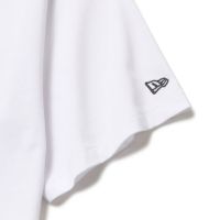 ニューエラのTシャツ