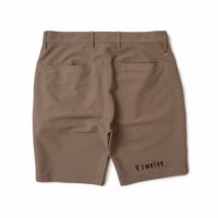 ヴィトゥエルブのショートパンツ
