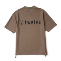 V12のハイネックシャツ