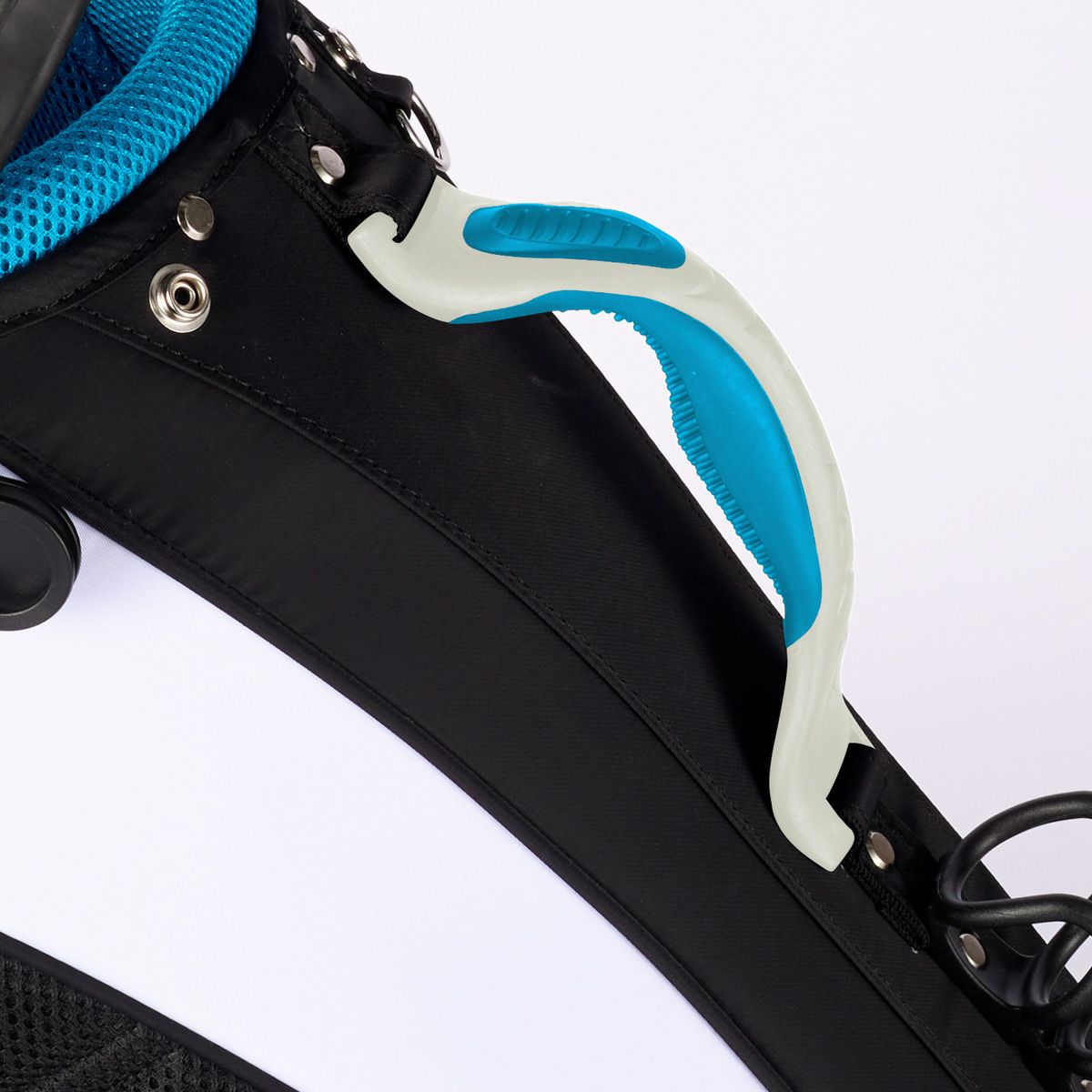 ウィンウィンスタイルのキャディバッグ