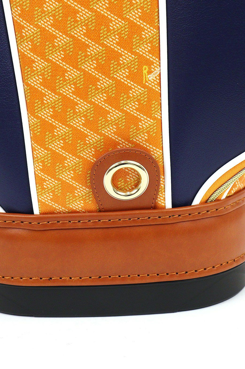 レザレクションのキャディバッグ