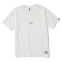 V12のTシャツ
