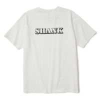 V12のTシャツ