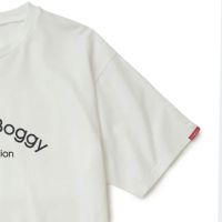 ヴィトゥエルブのTシャツ