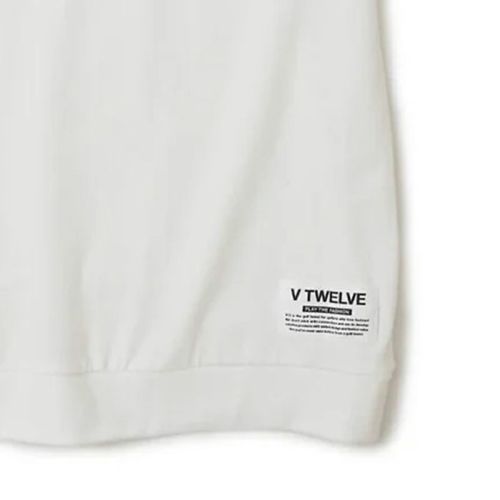 ヴィトゥエルブのTシャツ