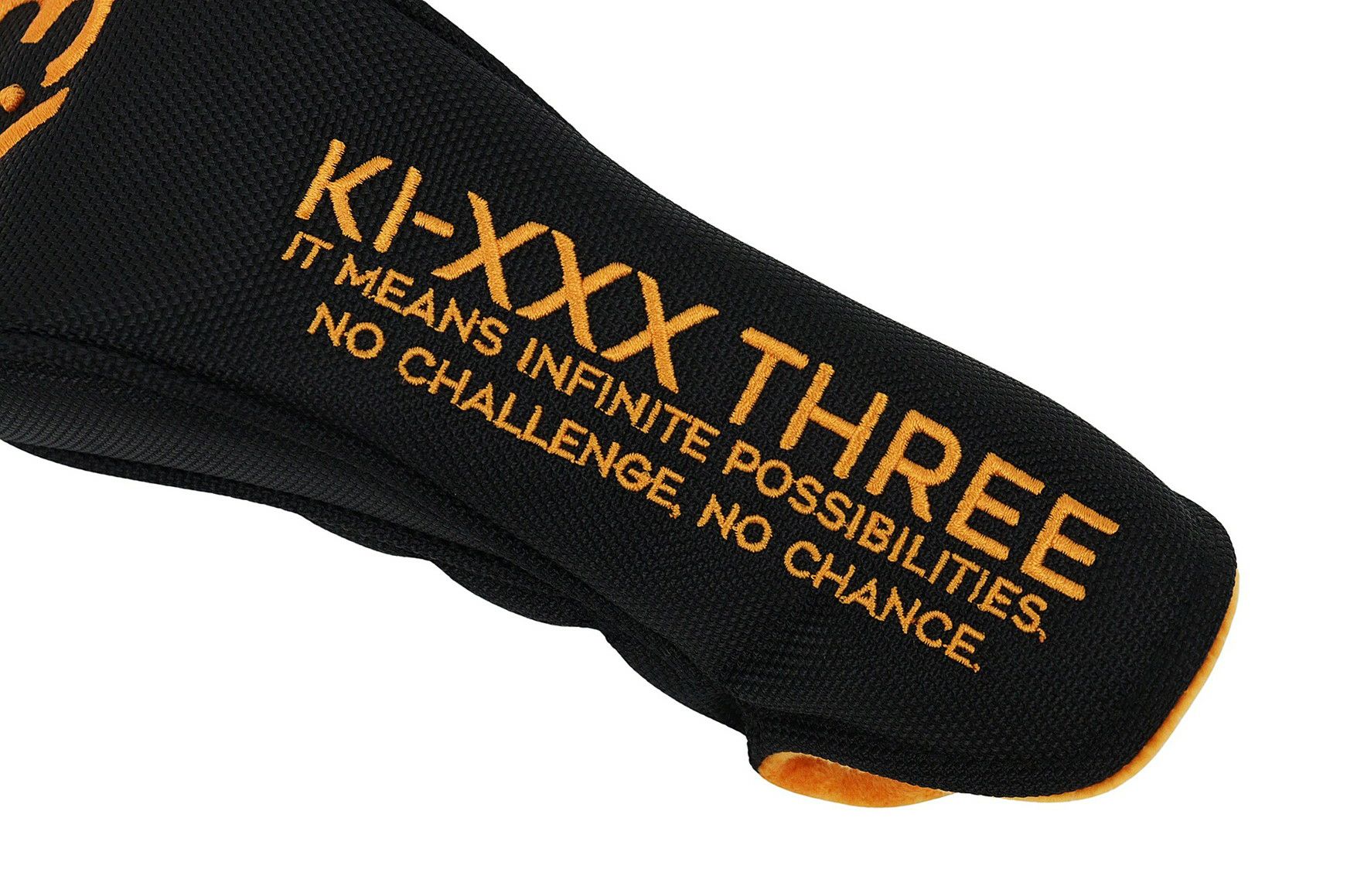 キックスリーのヘッドカバー