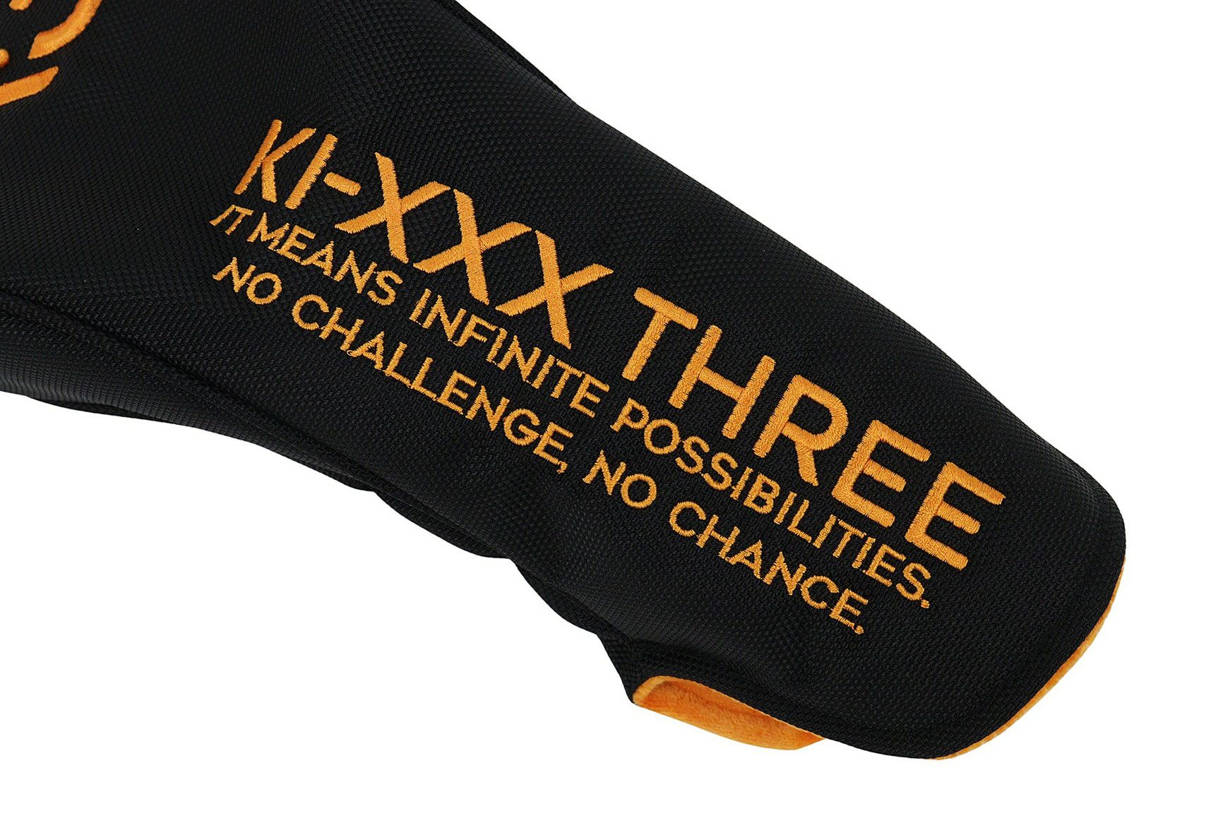 キックスリーのヘッドカバー