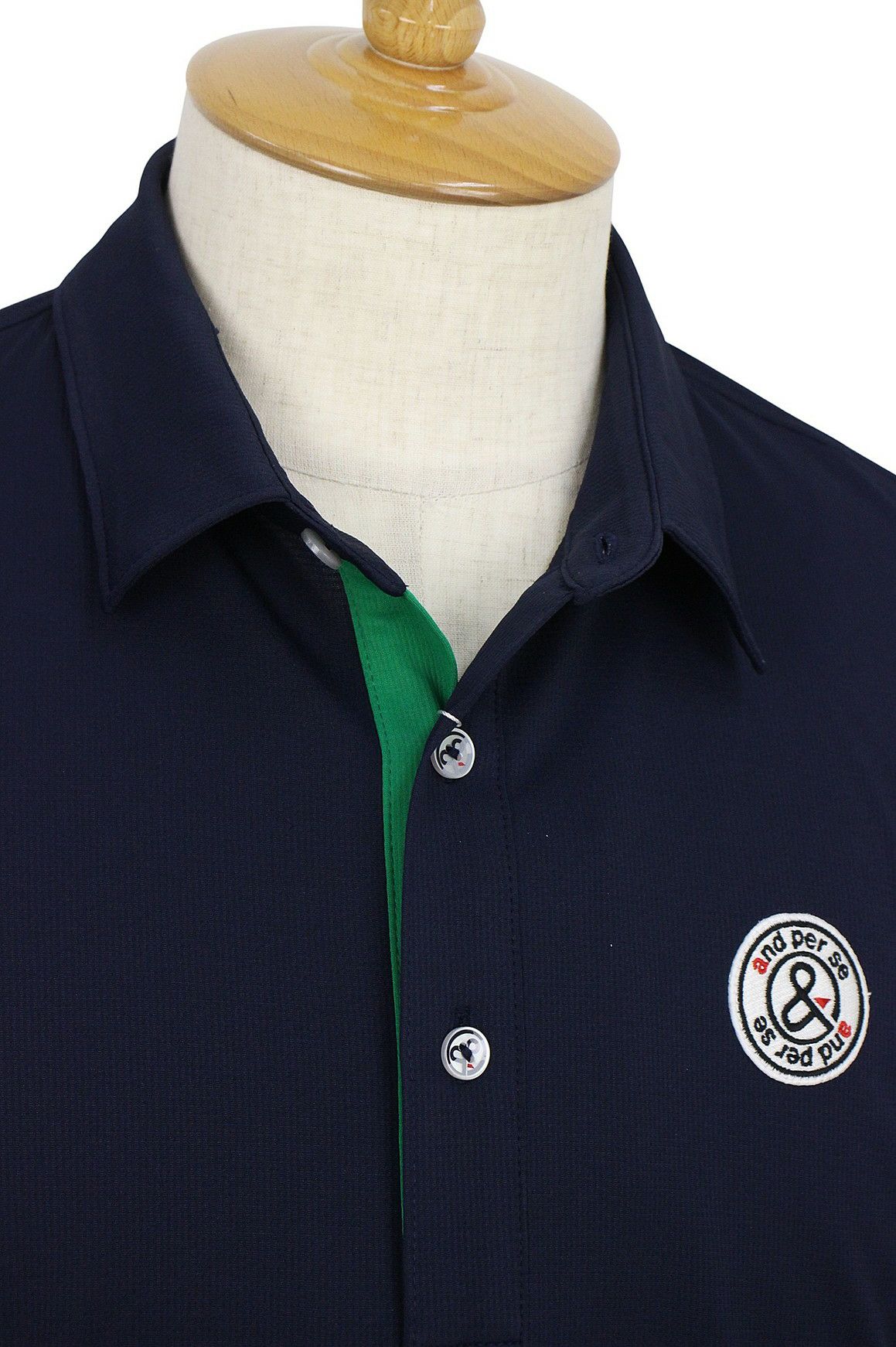 アンパスィのポロシャツ