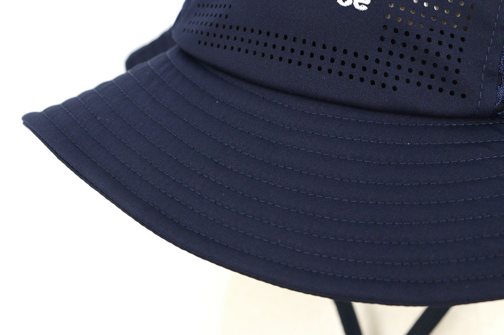 アンパスィのハット