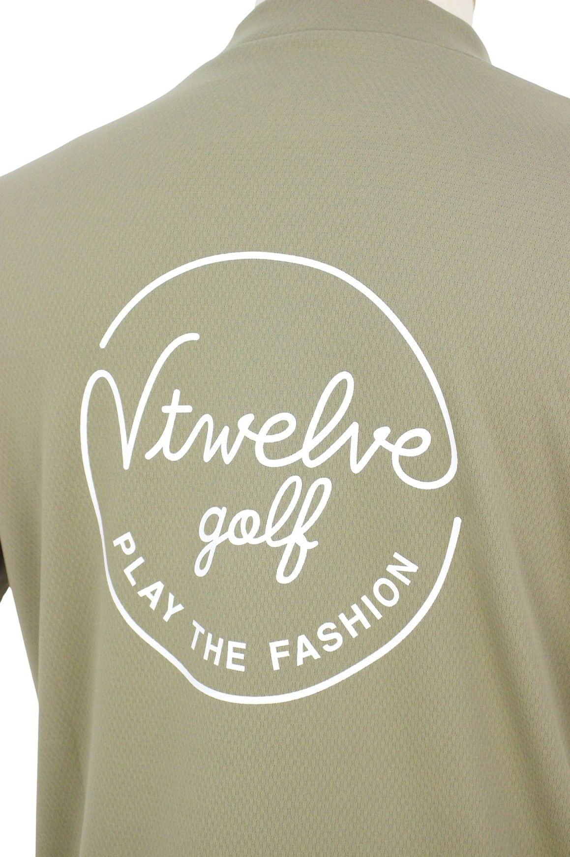 V12ゴルフのハイネックシャツ