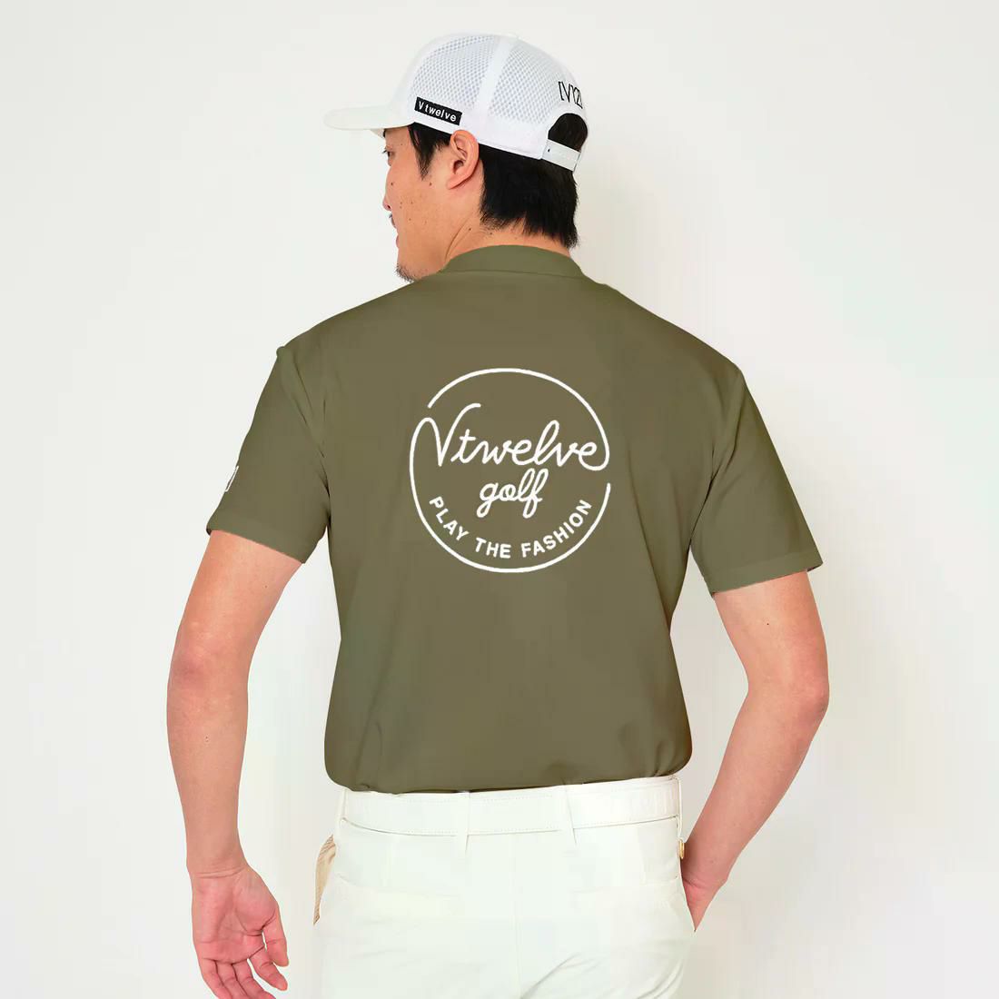 V12ゴルフのハイネックシャツ