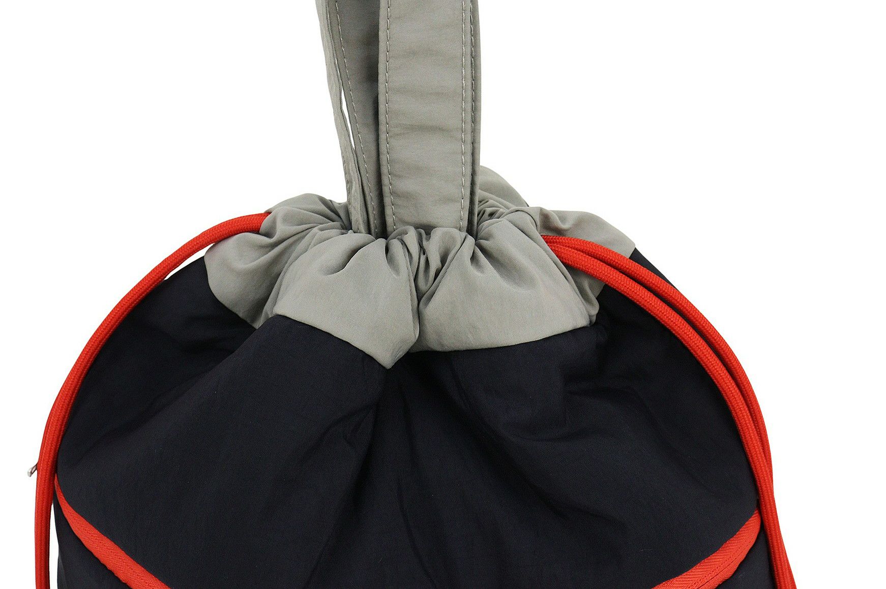 アンパスィのマルチバッグ