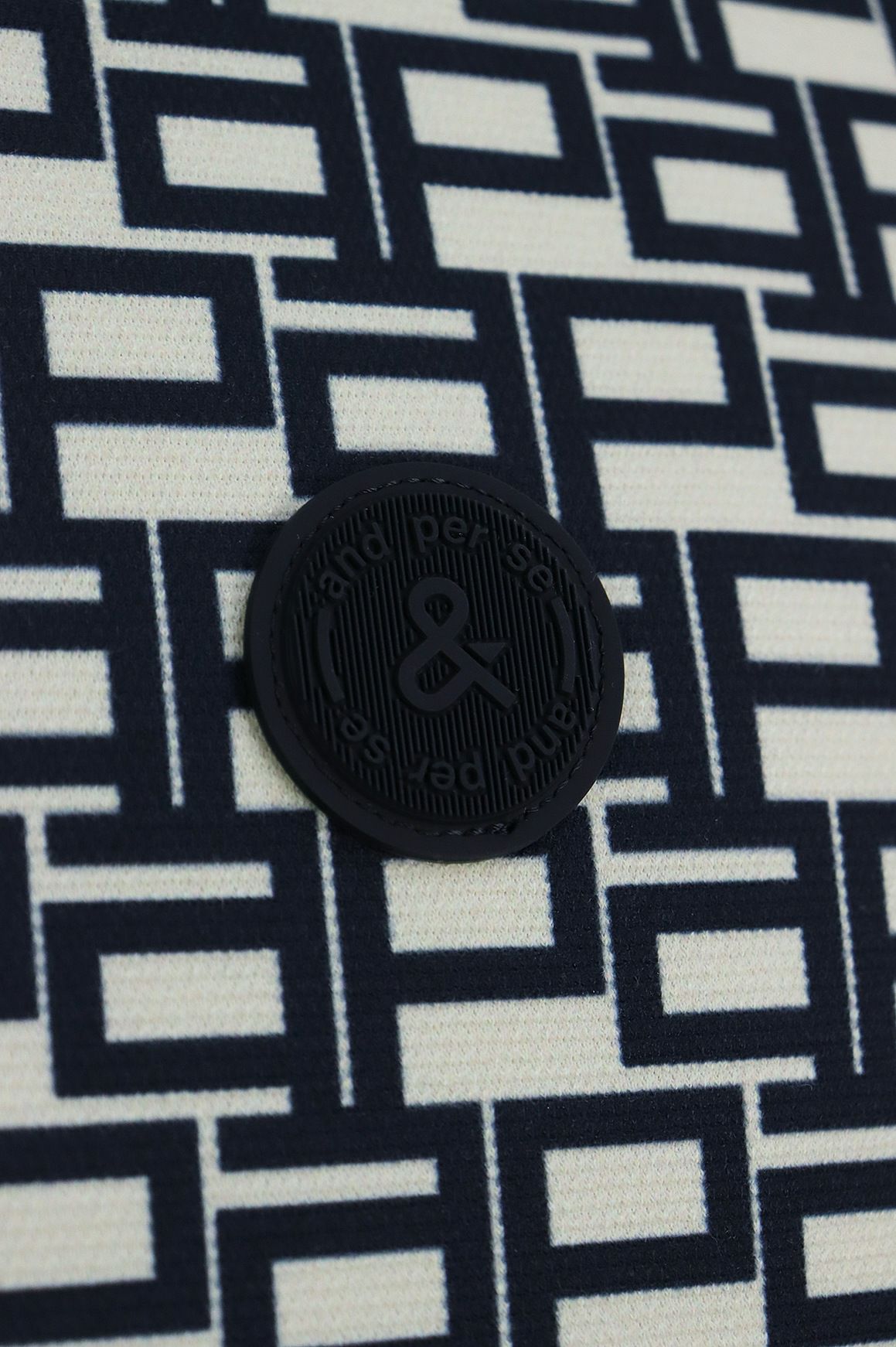 アンパスィのポロシャツ