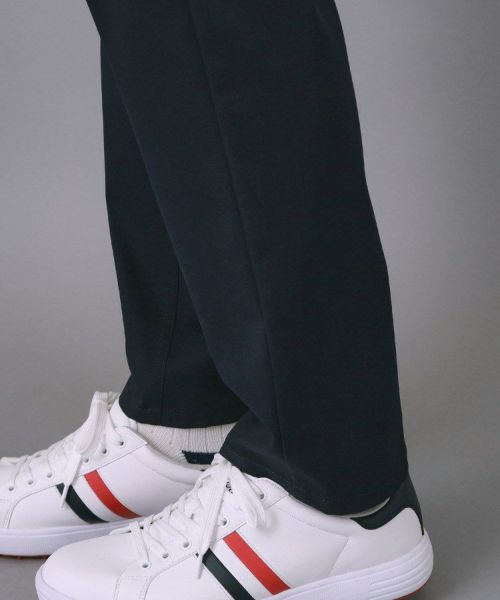 アダバットのパンツ