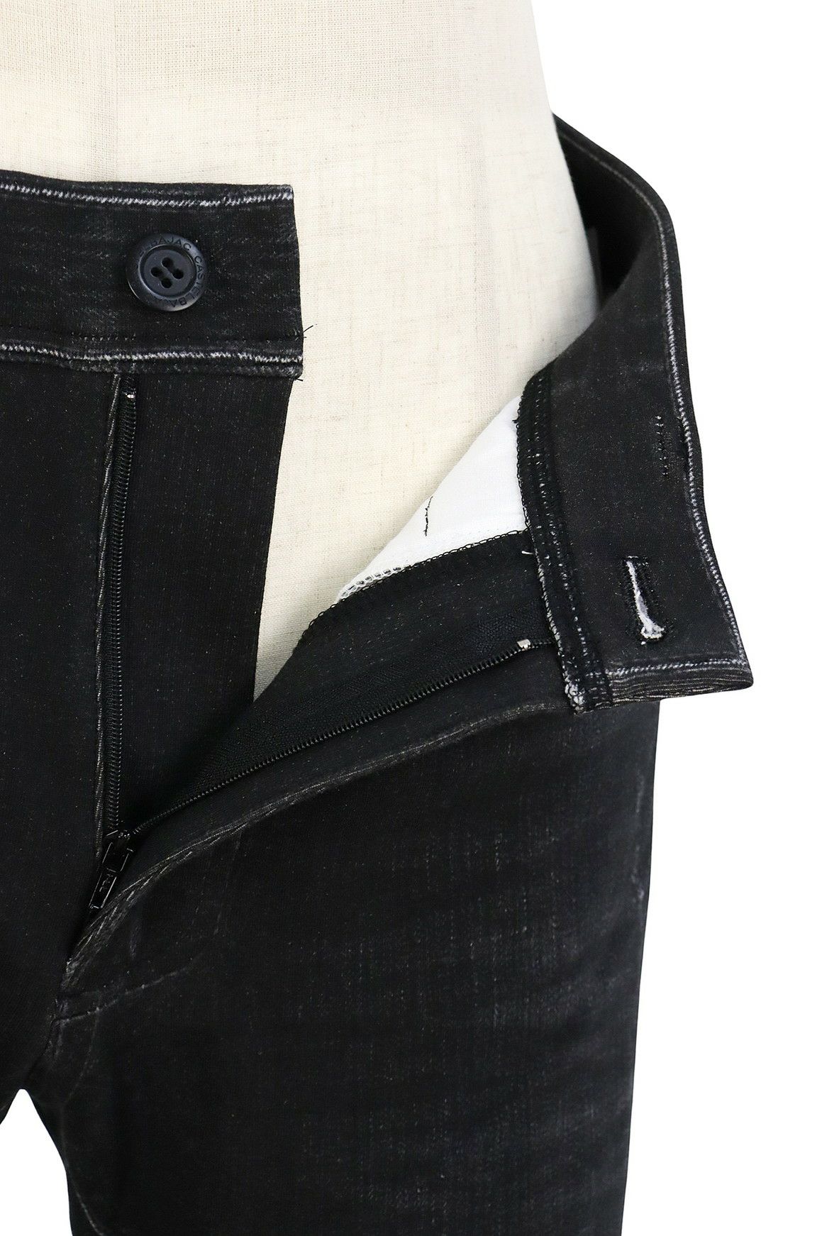 カステルバジャックのパンツ