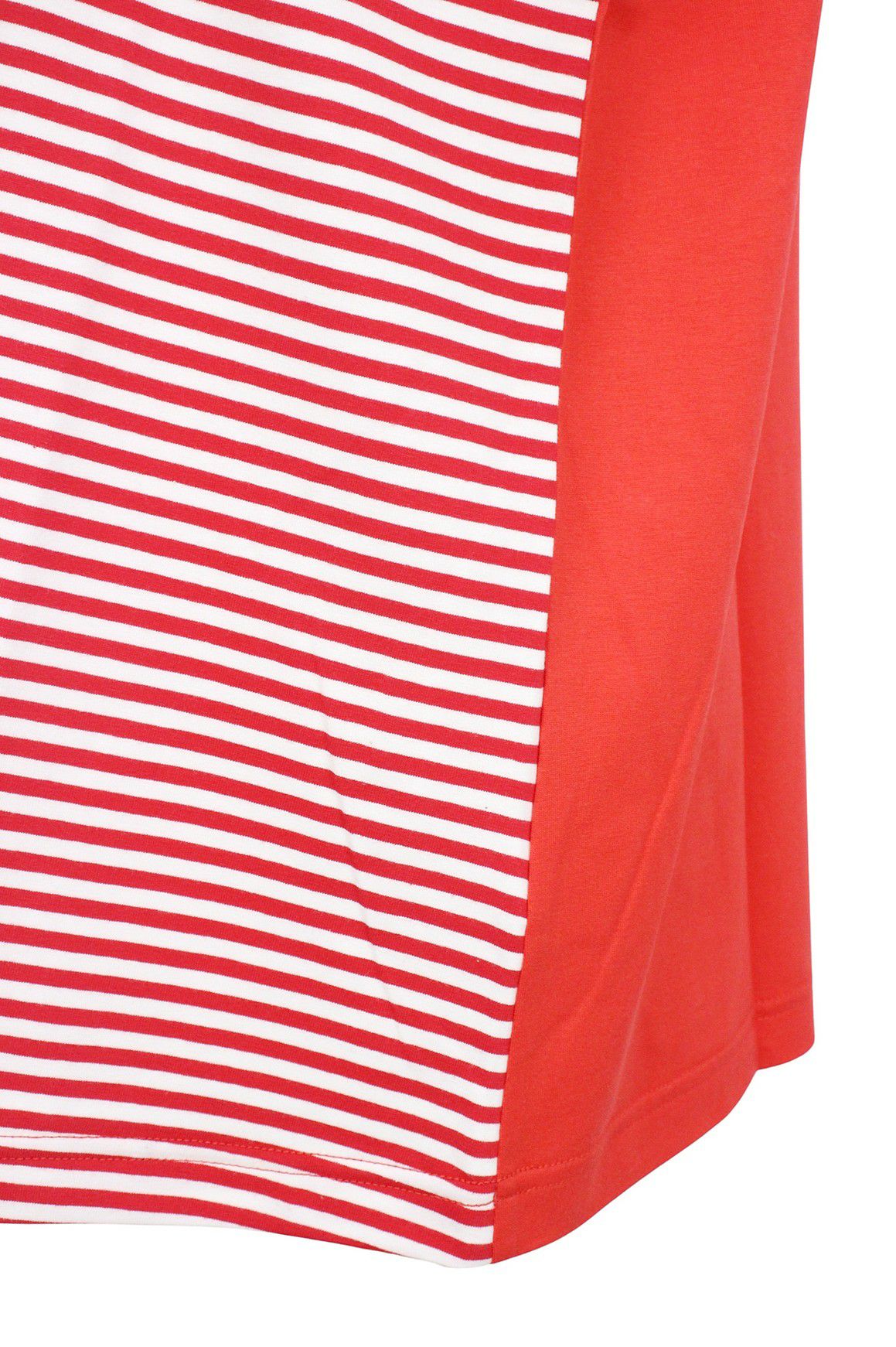 カステルバジャックのTシャツ