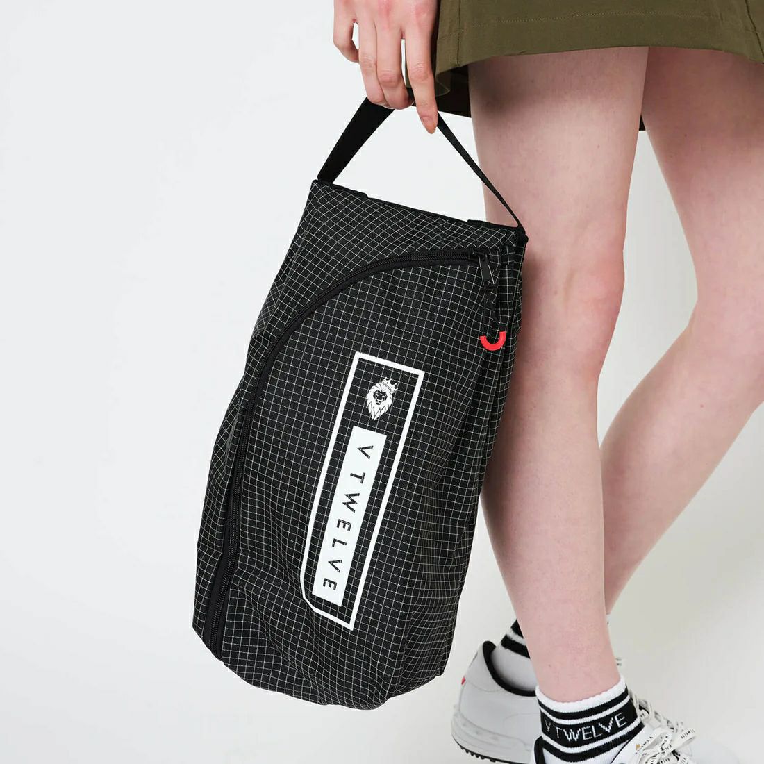 V12のシューズバッグ