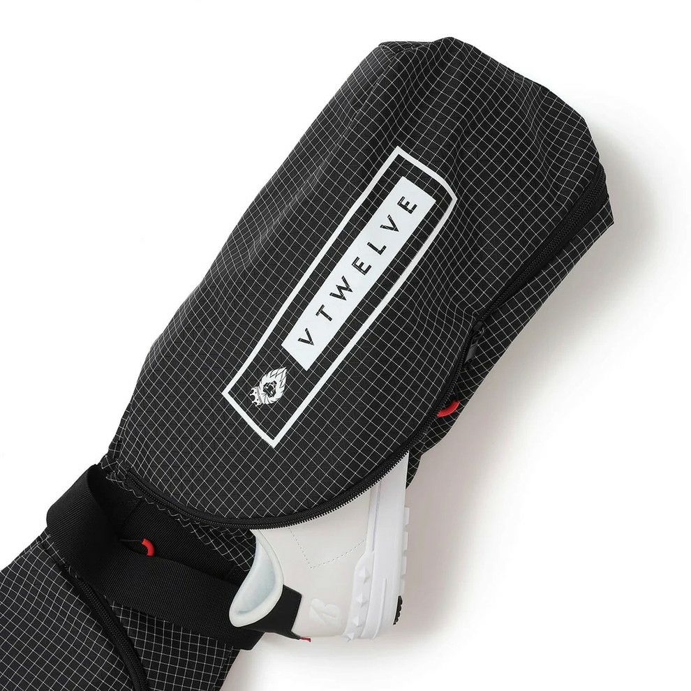 V12のシューズバッグ