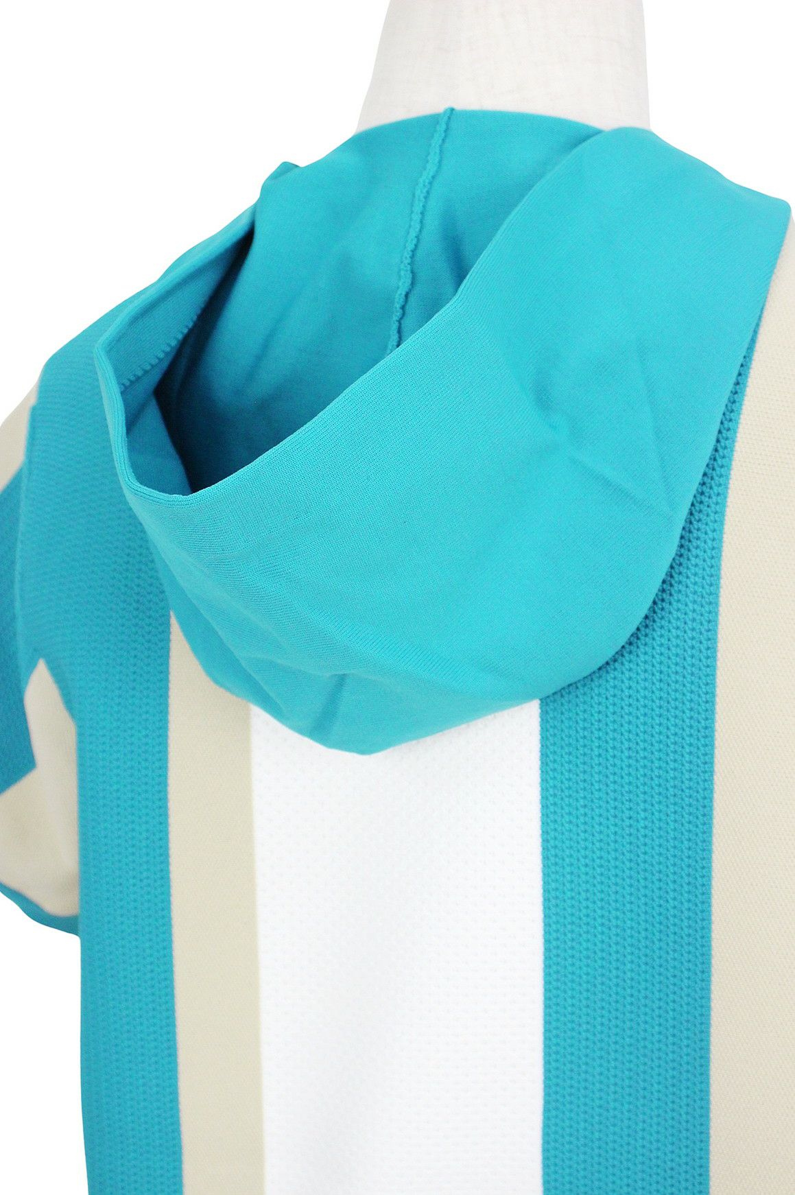 アンパスィのセーター