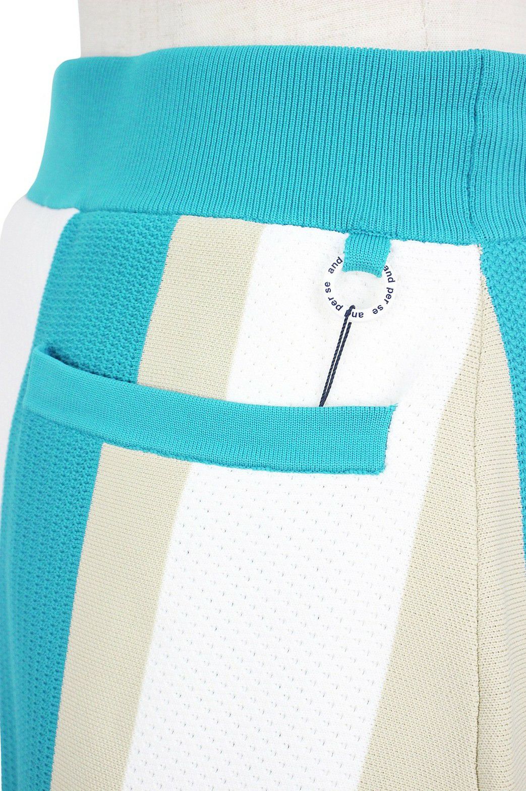 アンパスィのスカート