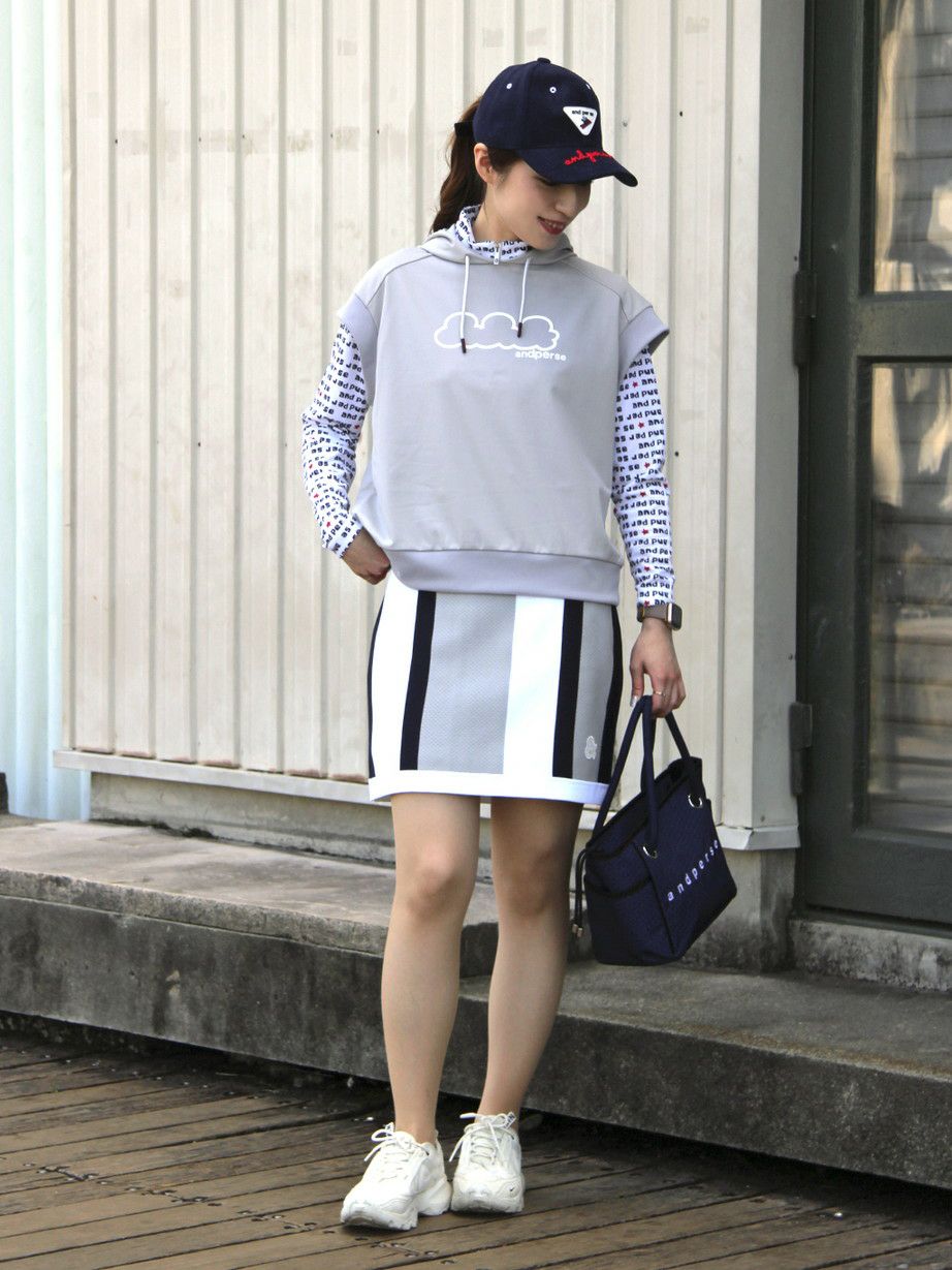 アンパスィのパーカー