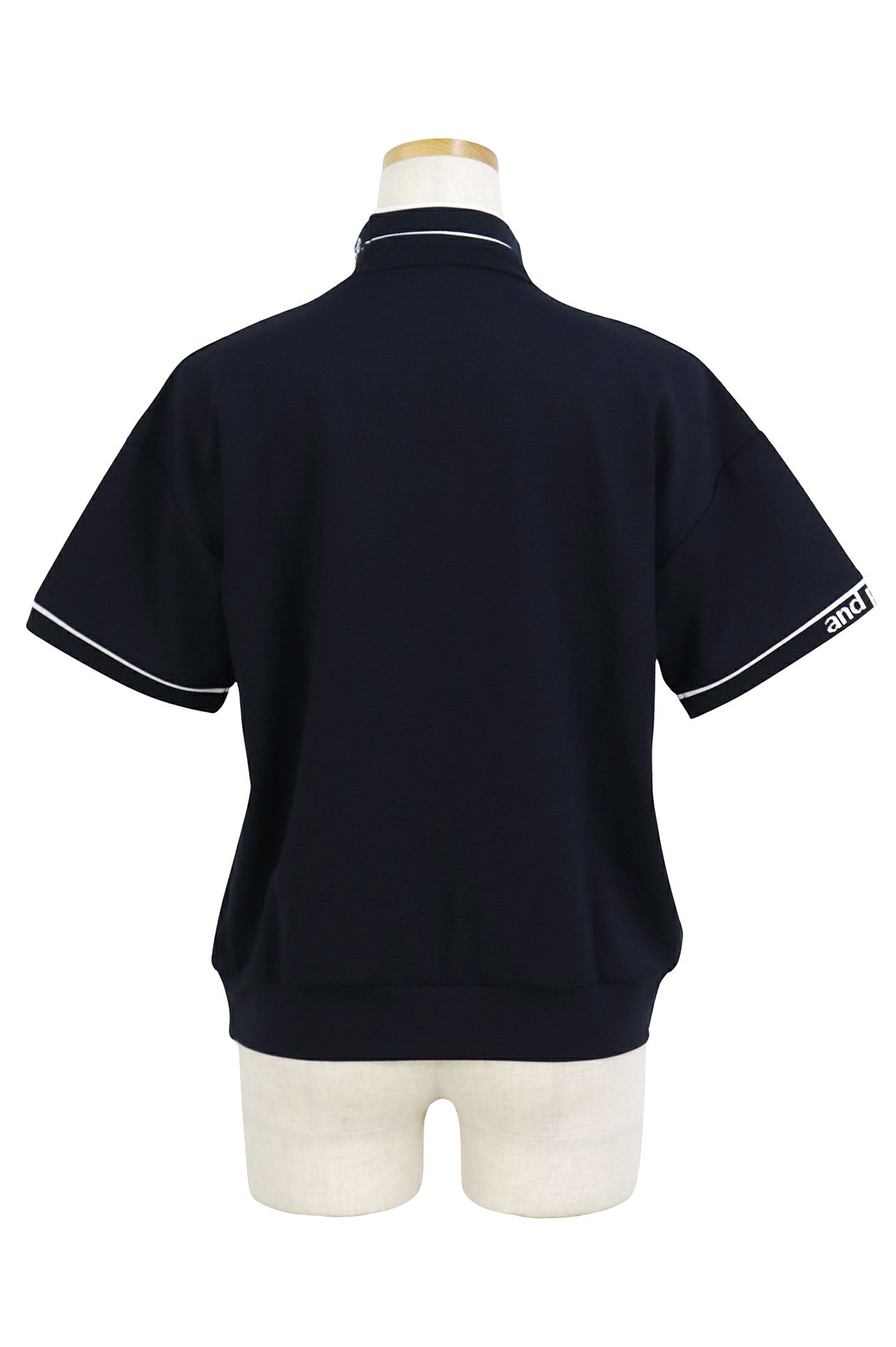 アンパスィのハイネックシャツ