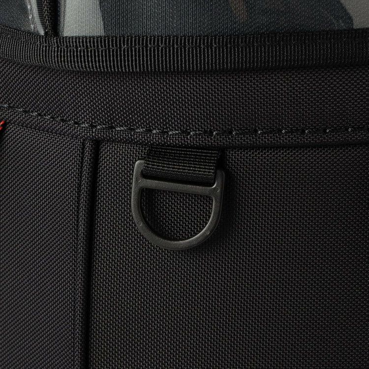 ブリーフィングゴルフのバッグ