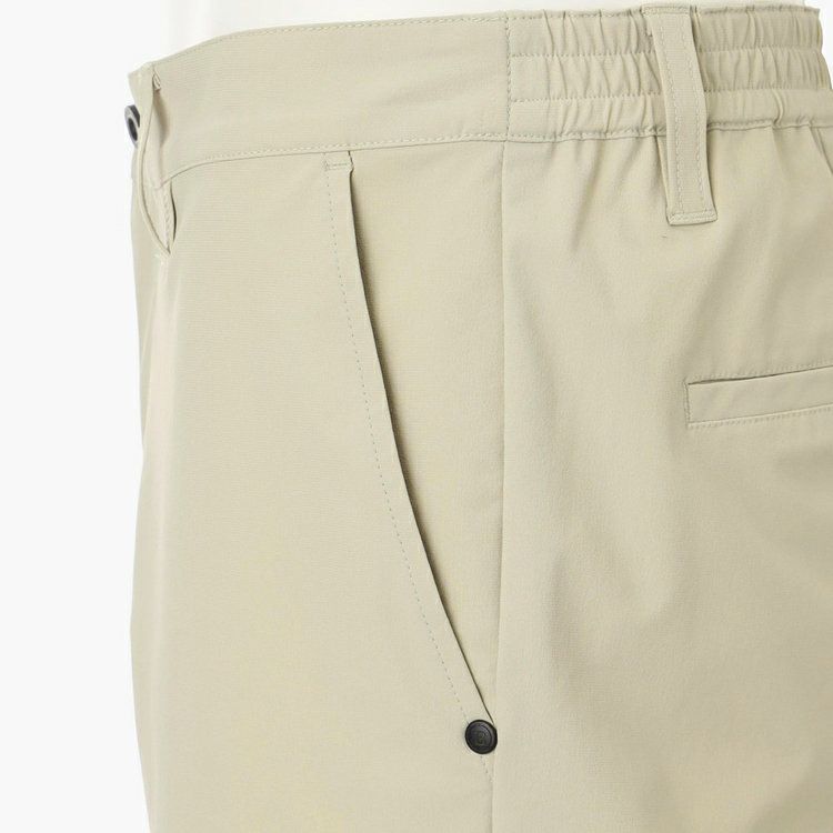 ブリーフィングゴルフのショートパンツ