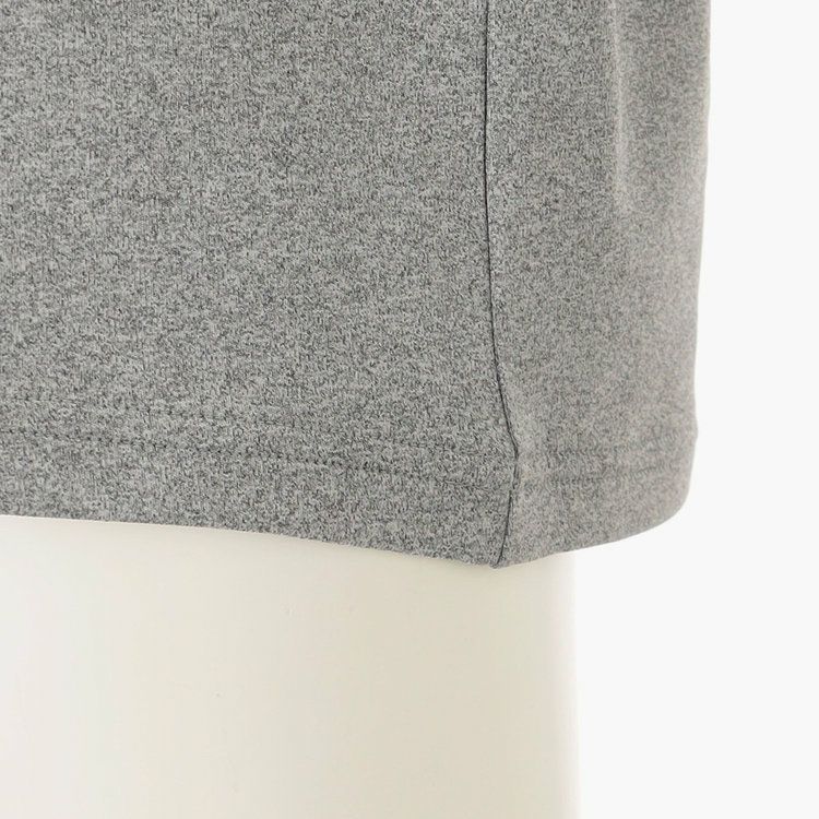 ブリーフィングゴルフのハイネックシャツ